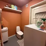 Apartmán Rustic Retreat Apartment, & Free Parking ! *
