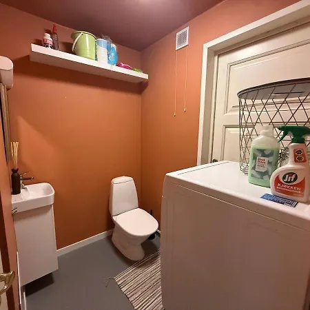Apartman Rustic Retreat Apartment, & Free Parking ! *
